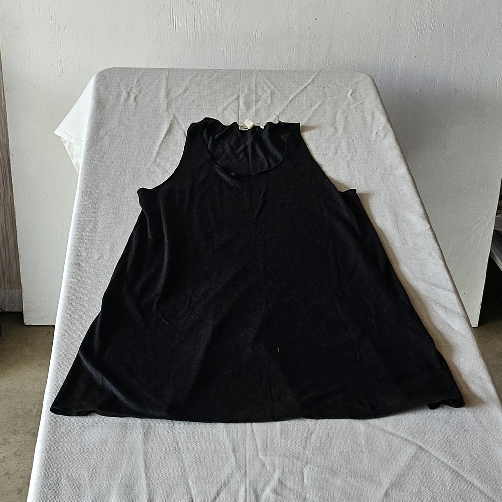 Elegant Black Sleeveless Tank Top